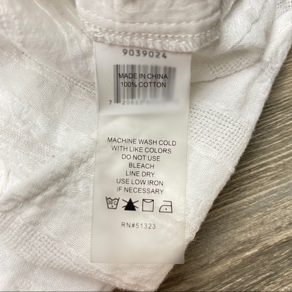 •Vince Camino white textured blouse• Size S - Picture 5 of 9